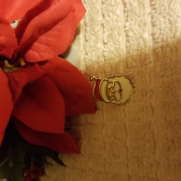 CHRISTMAS PINS - Picture 5 of 5